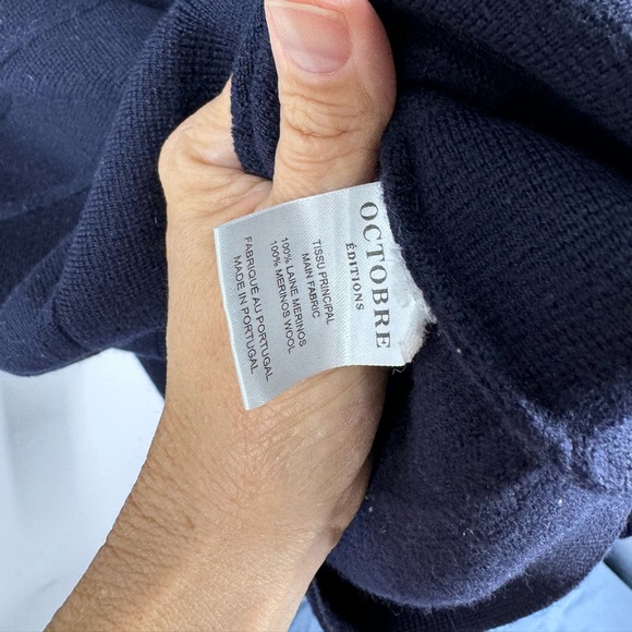 Octobre Merino Wool sweater with shoulder set buttons.  Small - Picture 4 of 4